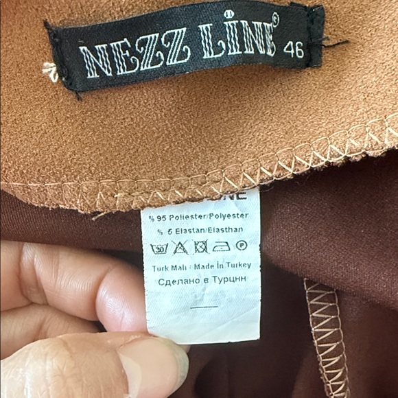 Elegant Asymmetrical Brown set - Picture 13 of 13